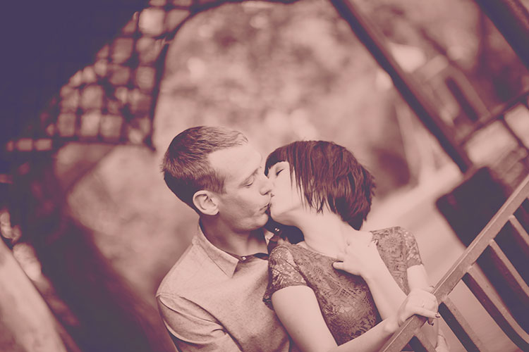 kiss