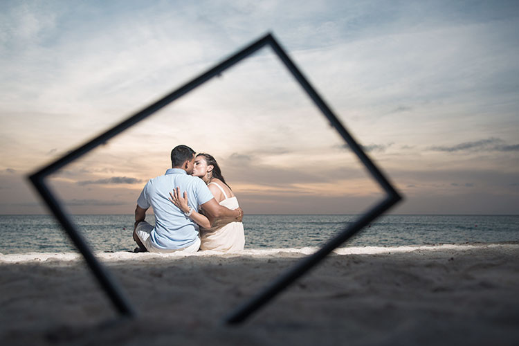 couple kisses